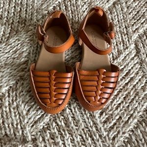 Old Navy girls sandals